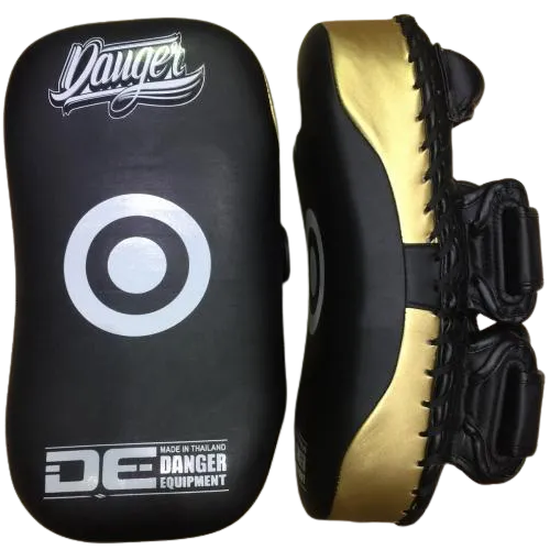 DANGER EQUIPMENT 2416 MUAY THAI BOXING MMA KICK PADS Black Gold