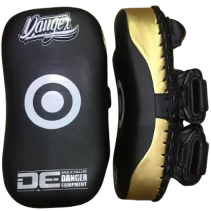 DANGER EQUIPMENT 2416 MUAY THAI BOXING MMA KICK PADS Black Gold