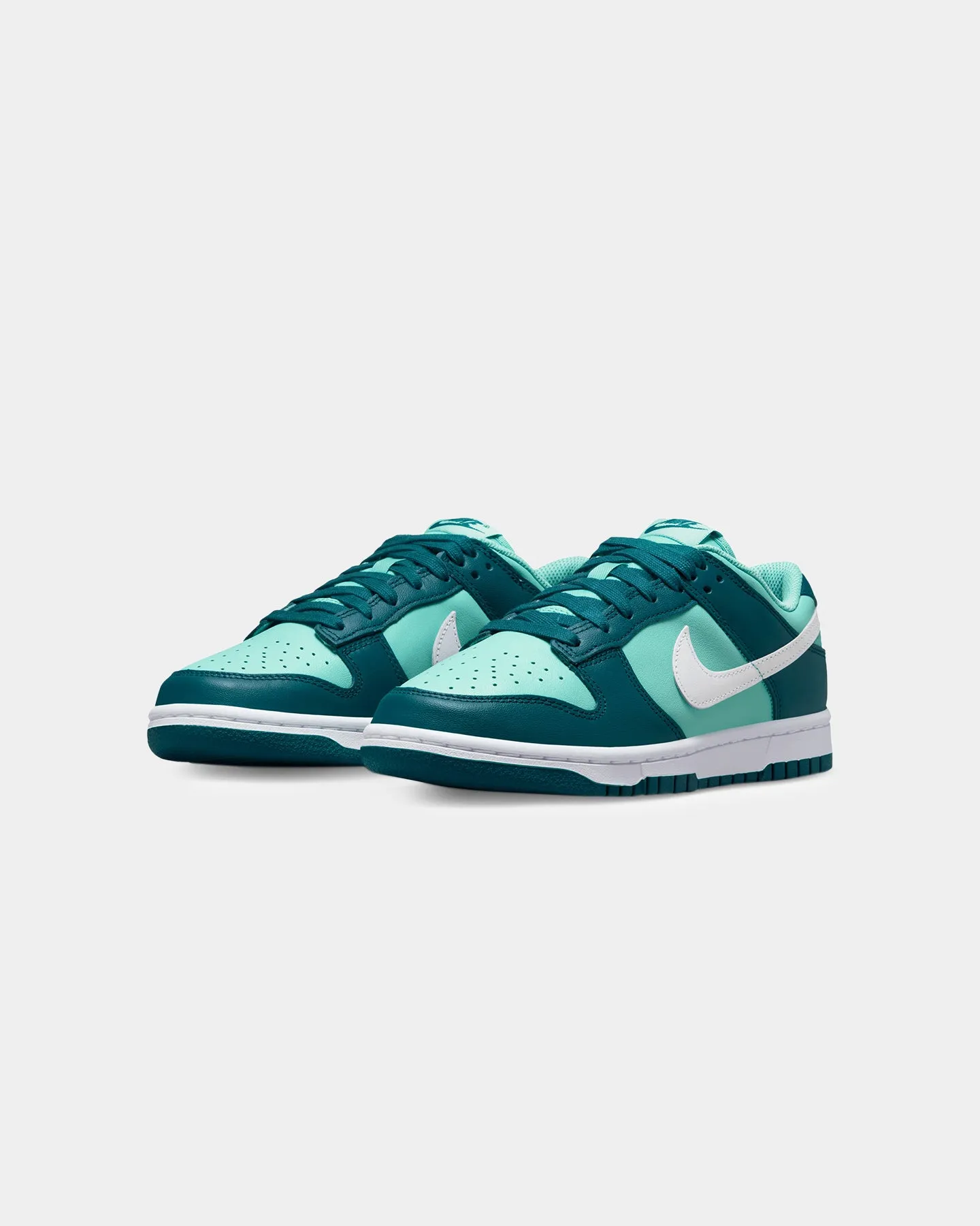 Nike Women's Dunk Low "Geode Teal" Geode Teal/White