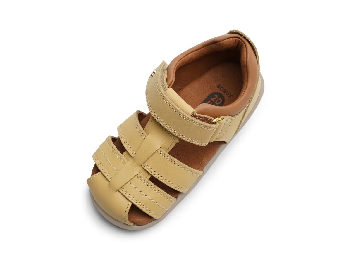 Step Up Roam Closed Sandal (Sand/Caramel)