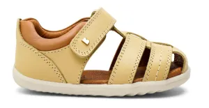 Step Up Roam Closed Sandal (Sand/Caramel)