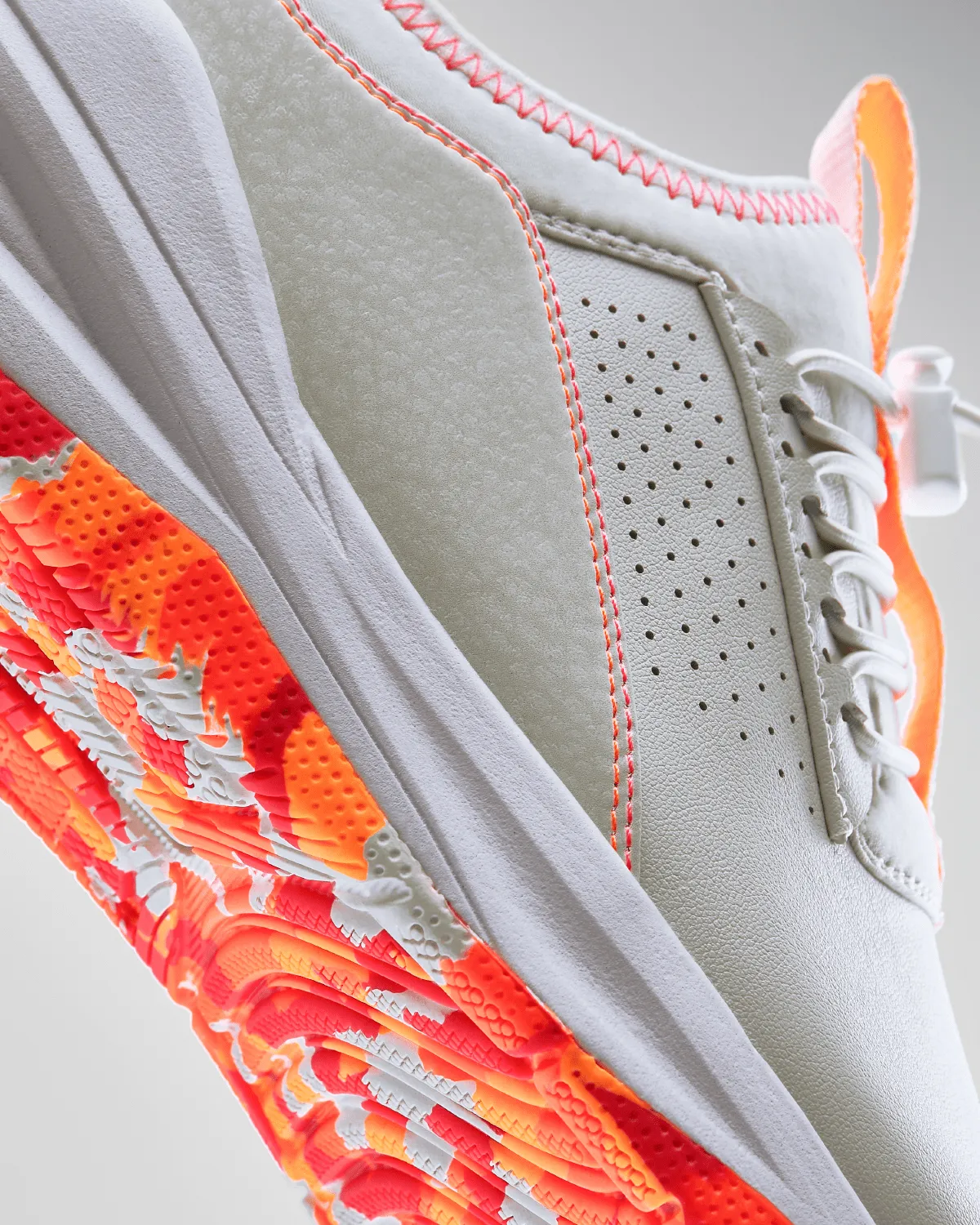 Women's Classic - White / Orange Pop